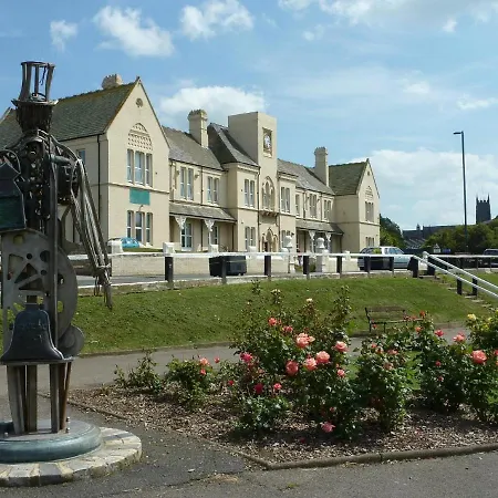 Hotel House 3*